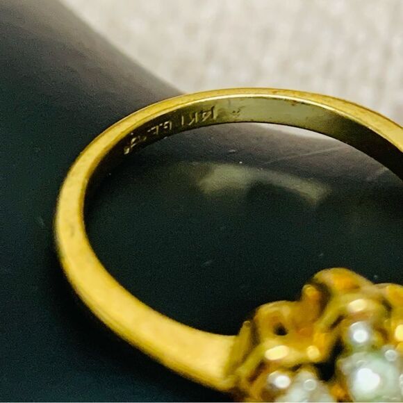 14K Gold Electroplate Crystal Flower Ring - Picture 3 of 3